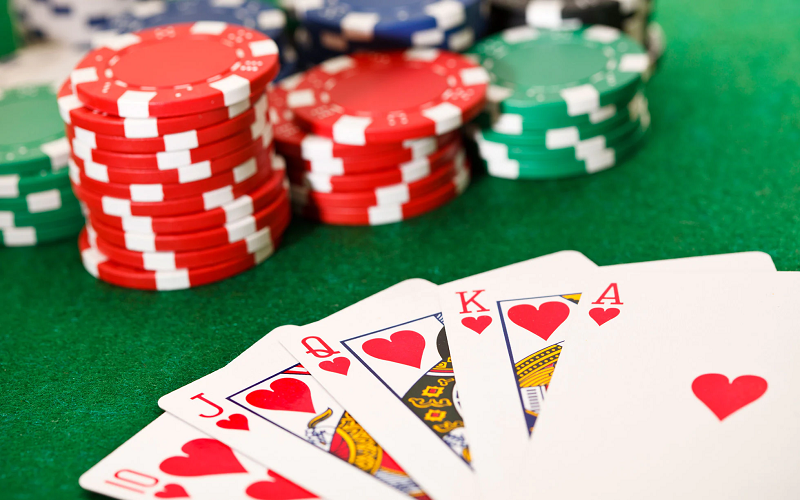 How to Play Poker – A Complete Beginner’s Guide to Poker